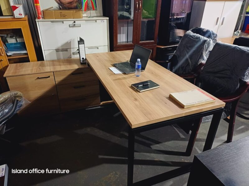 Sahara Executive Desk 2100mm x 1900mm