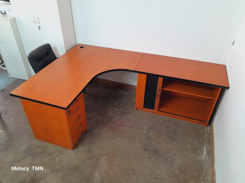 Cherry Royal Desk 2400mm x 1600mm