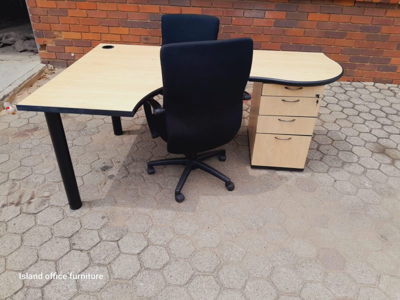 Maple L Shape Desk 1800mm x 1200mm