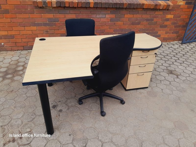 Maple L Shape Desk 1800mm x 1200mm - Image 3