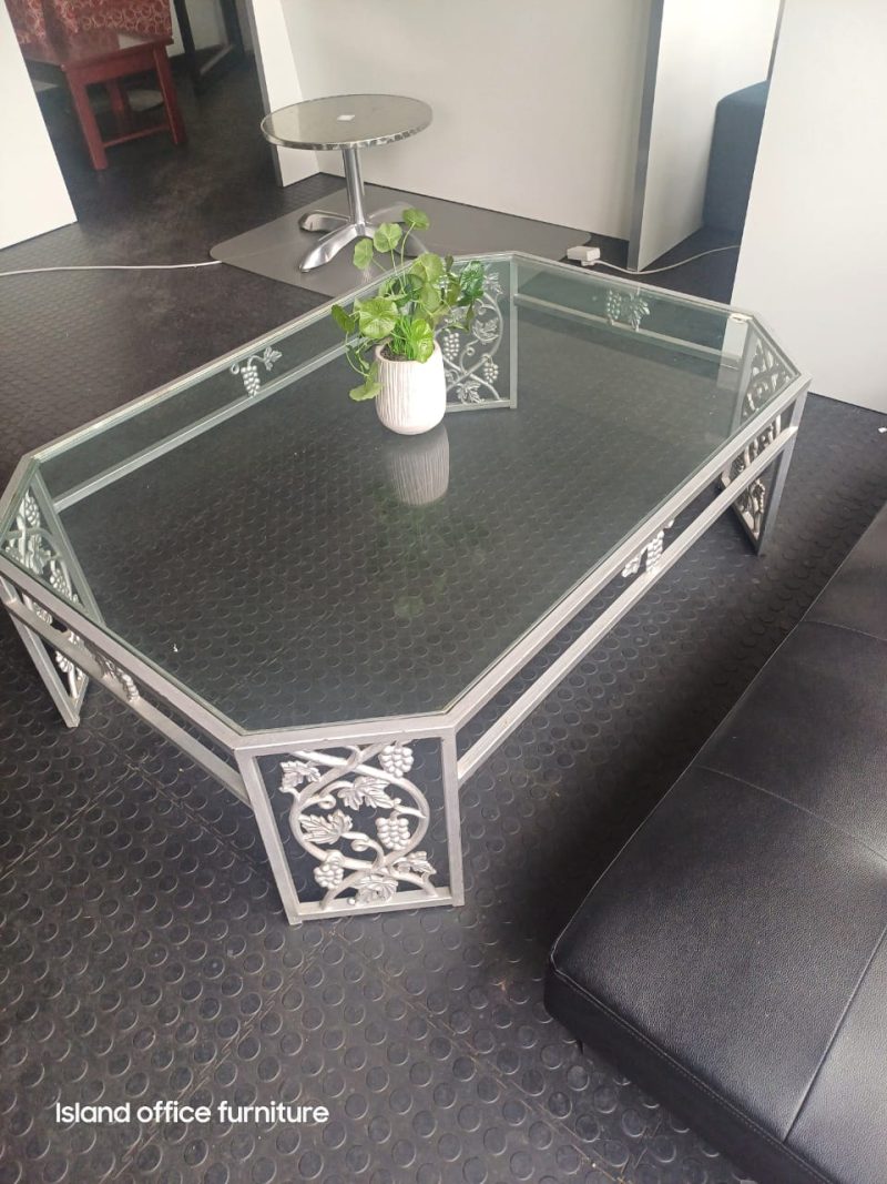 Glass Coffee Table 1400mm x 1000mm x 430mm