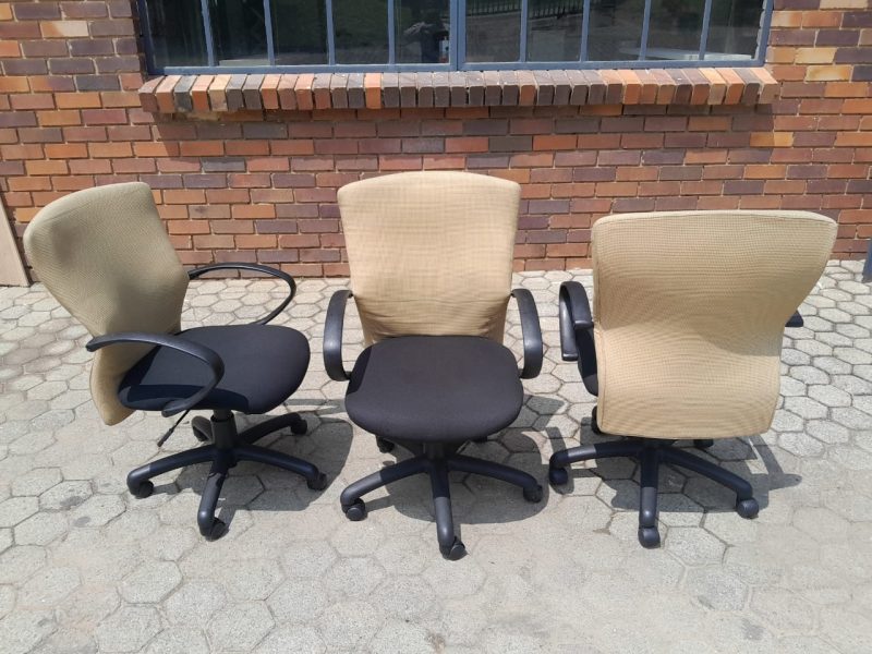 Cream & Black Office Chairs - Image 3