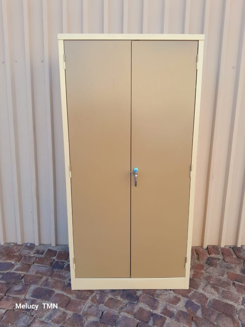 Stationary Steel Filing Cabinet 1800mm x 900mm