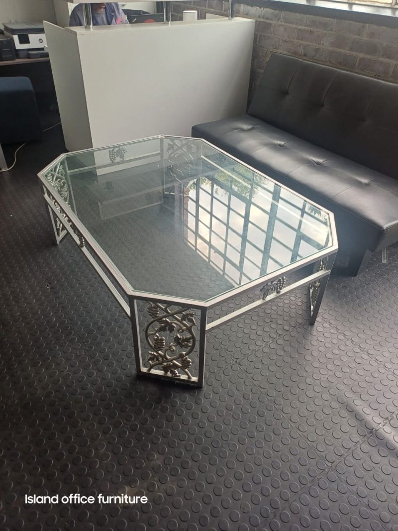 Glass Coffee Table 1400mm x 1000mm x 430mm - Image 3